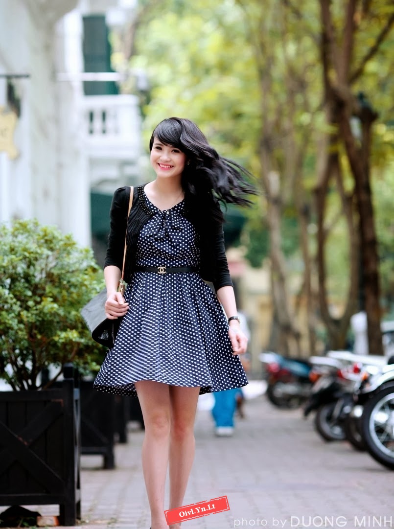 Chiêm ngưỡng vẻ đẹp quyến rũ của Hotgirl Khánh Chi